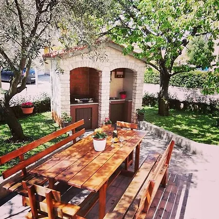 Apartman Leone 270