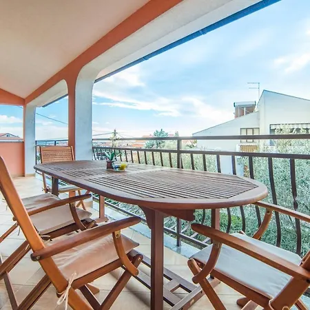 Leone 270 Apartman